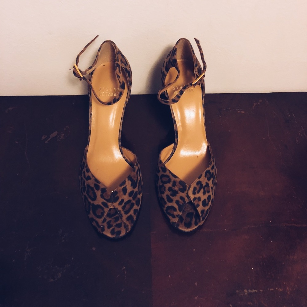 NWOT Stuart Weitzman Leopard Heels